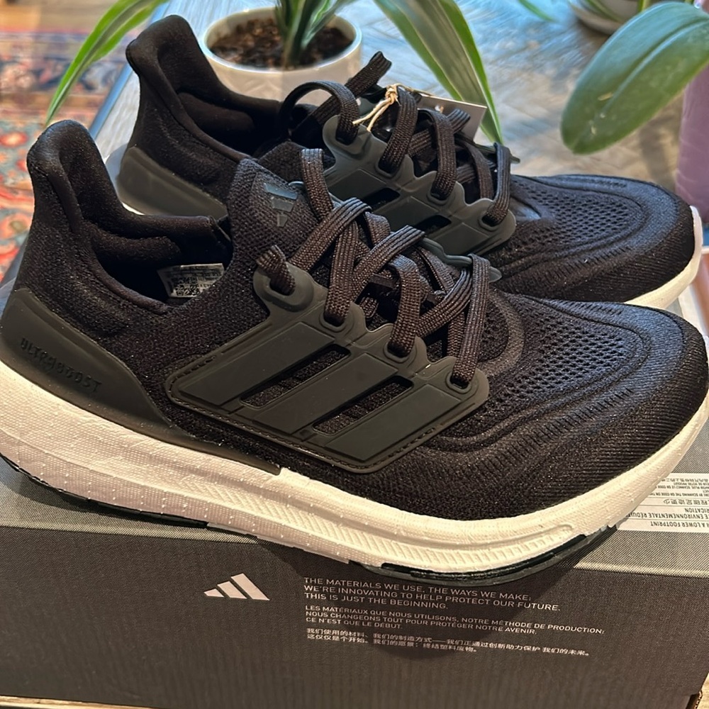 Adidas ultraboost light